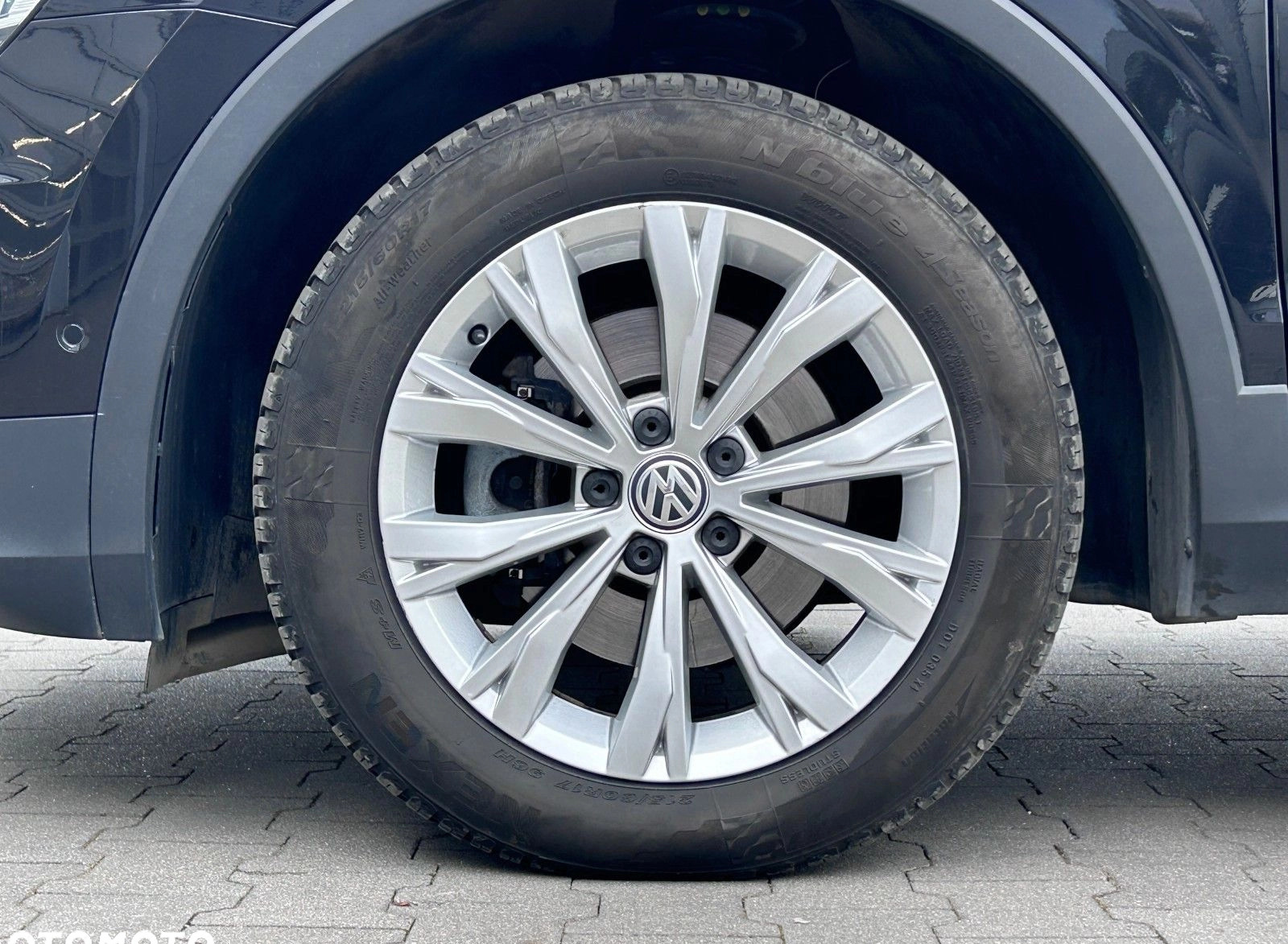 Volkswagen Tiguan cena 112900 przebieg: 71058, rok produkcji 2020 z Krzeszowice małe 781